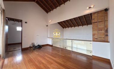 SE VENDE CASA EN CAJICA