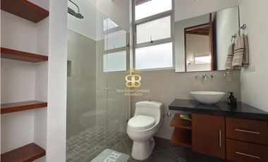 SE VENDE CASA EN CAJICA