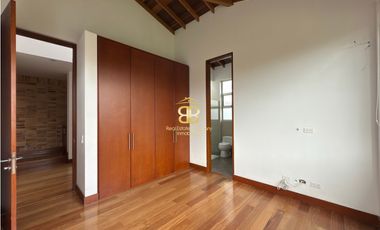 SE VENDE CASA EN CAJICA