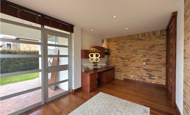 SE VENDE CASA EN CAJICA