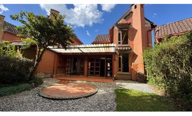 Casa en venta en unidad cerrada en el retiro Antioquía