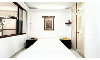 Casa de tres pisos con terraza en venta - Barrio Nuevo, Palmira, Valle