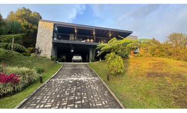 Casa campestre en venta via san Antonio la ceja en unidad cerrada