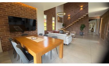 Casa campestre en venta en condominio cerrada en guarne