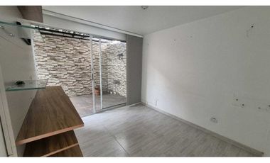 VENTA DE CASA REFORMADA RINCON DE LAS FLORES 1- PALMIRA