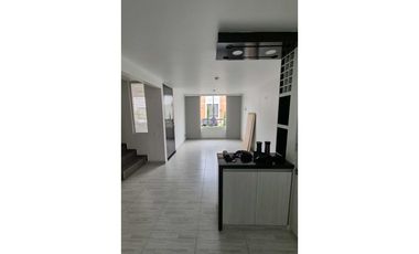 VENTA DE CASA REFORMADA RINCON DE LAS FLORES 1- PALMIRA