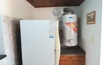 Casa en venta - 2 Dormitorios 1 Baño - Cocheras - 504Mts2 - Ayacucho