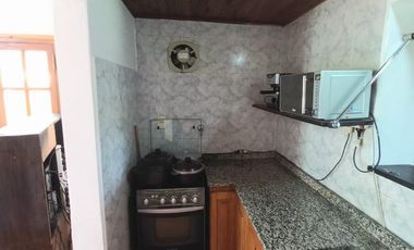 Casa en venta - 2 Dormitorios 1 Baño - Cocheras - 504Mts2 - Ayacucho