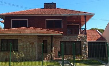 Excelente chalet en Adrogué