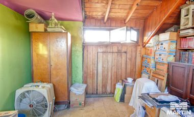 Casa martínez 2 cuadras de avenida 3 dormitorios escritorio playroom jardin cochera