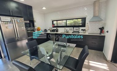 Hermosa Casa en Barrio Lagos de Canning con 5 dormitorios y piscina