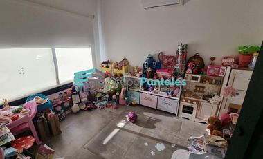 Hermosa Casa en Barrio Lagos de Canning con 5 dormitorios y piscina