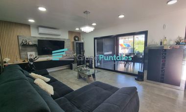 Hermosa Casa en Barrio Lagos de Canning con 5 dormitorios y piscina
