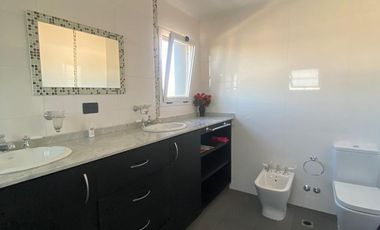 Casa en VENTA EN  la Horqueta de Echeverria- Canning