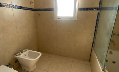 Casa en VENTA EN  la Horqueta de Echeverria- Canning