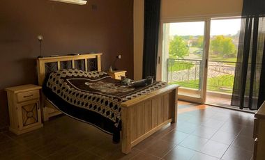 Casa en VENTA EN  la Horqueta de Echeverria- Canning