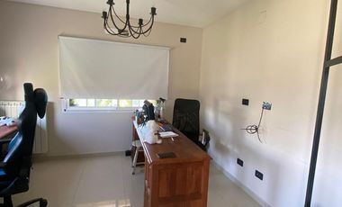 Casa en VENTA EN  la Horqueta de Echeverria- Canning