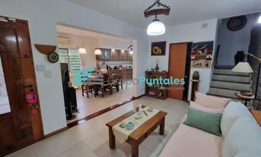 Casa en venta con 3 dormitorios en Turdera Apta Crédito muy buen estado