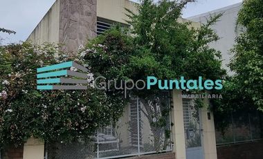 Casa en venta con 3 dormitorios en Turdera Apta Crédito muy buen estado