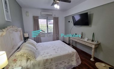 Casa en venta con 3 dormitorios en Turdera Apta Crédito muy buen estado
