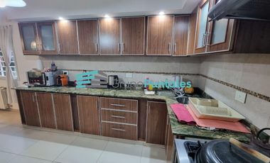 Casa en venta con 3 dormitorios en Turdera Apta Crédito muy buen estado