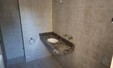 PH de 2 dormitorios en housing El Jacaranda- Villa Allende