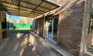 PH de 2 dormitorios en housing El Jacaranda- Villa Allende