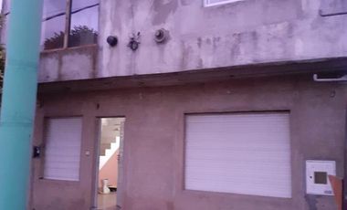 Casa en venta - 2 dormitorios 2 baños - jardín - 177.72mts2 - Punta Lara, Ensenada