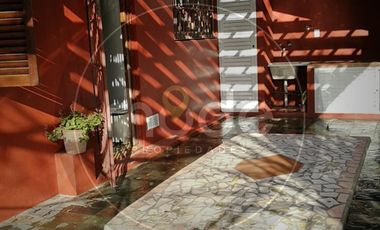 Casa de 5 ambientes a 300 metros del mar - Calle 3 e/ 78 y 79