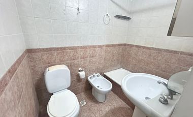 APTO CREDITO Casa en Venta 4 dormitorios   playroom oportunidad en Maschwitz Privado