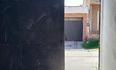 Depósito/Galpón en venta - Sarmiento