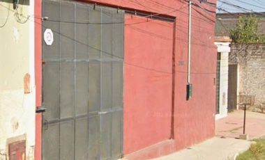 Depósito/Galpón en venta - Sarmiento