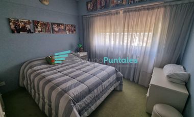 Excelente piso en el centro de Monte Grande de 5 ambientes y hermosas vistas a la plaza