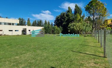 Terreno de 1132 Mts2 en Barrio Malibu eb Canning, con derechos de construcción pagos y plano para casa de 284 Mts2