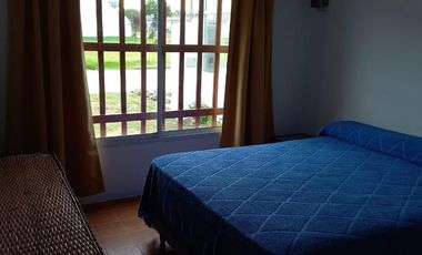 Casa en venta - 4 Dormitorios 3 Baños - 200Mts2 - Santa Clara del Mar