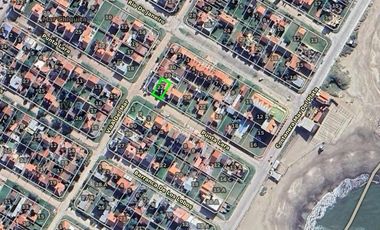 Casa en venta - 4 Dormitorios 3 Baños - 200Mts2 - Santa Clara del Mar