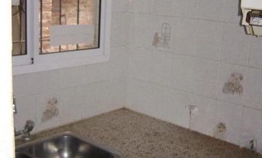 Casa en venta - 3 Dormitorios 1 Baño - Cochera - 400Mts2 - San Andrés de Giles