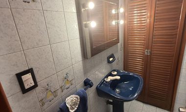 Imponente casa esquina en Cofico en venta y alquiler Apta uso Comercial