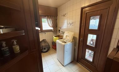 Imponente casa esquina en Cofico en venta y alquiler Apta uso Comercial