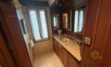 Imponente casa esquina en Cofico en venta y alquiler Apta uso Comercial