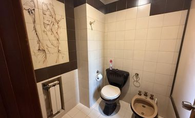 Imponente casa esquina en Cofico en venta y alquiler Apta uso Comercial