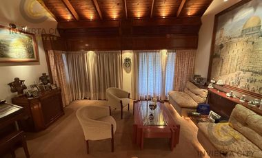 Imponente casa esquina en Cofico en venta y alquiler Apta uso Comercial