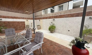 Imponente casa esquina en Cofico en venta y alquiler Apta uso Comercial