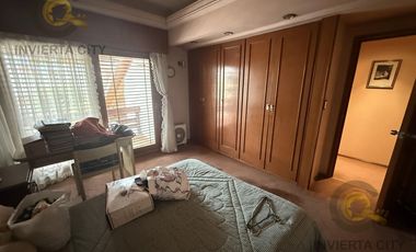 Imponente casa esquina en Cofico en venta y alquiler Apta uso Comercial