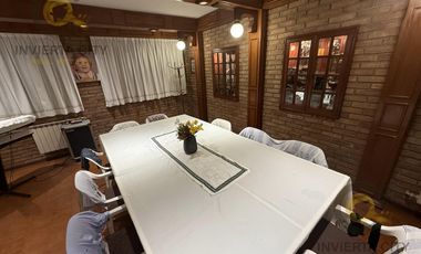Imponente casa esquina en Cofico en venta y alquiler Apta uso Comercial
