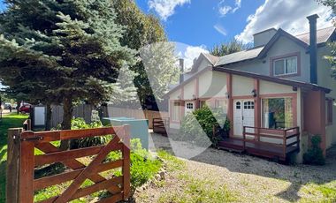 Venta Complejo de Casas en Mar Azul a 1 cuadra del Mar!