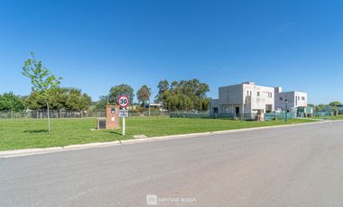 Venta - Lote 94 - OPORTUNIDAD - TOMA VEHICULO - Barrio Privado Arenas Chico