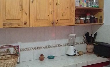 Vende casa en Senillosa