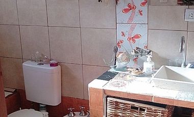 Vende casa en Senillosa