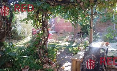 Vende casa en Senillosa